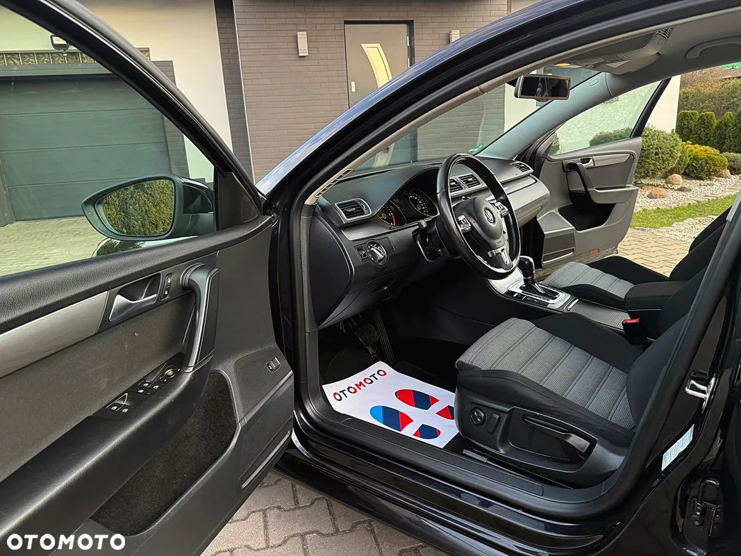 Volkswagen Passat 2.0 TDI Highline DSG - 16