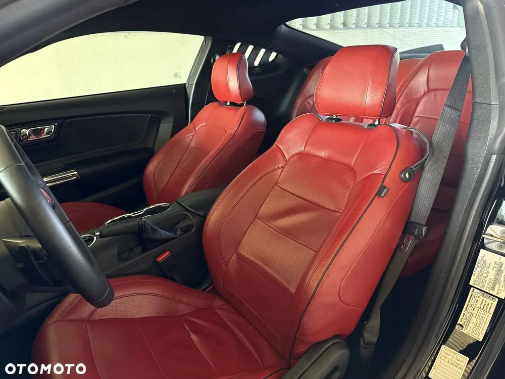 Ford Mustang 3.7 V6 Premium - 25