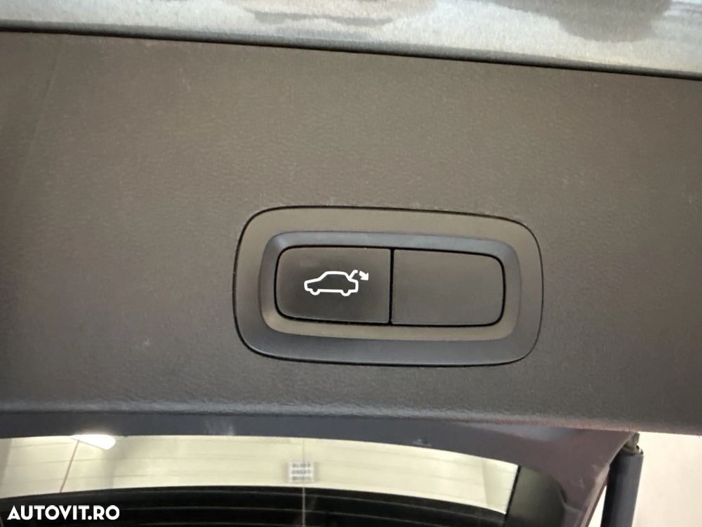 Volvo XC 40 T5 AWD Inscription - 16