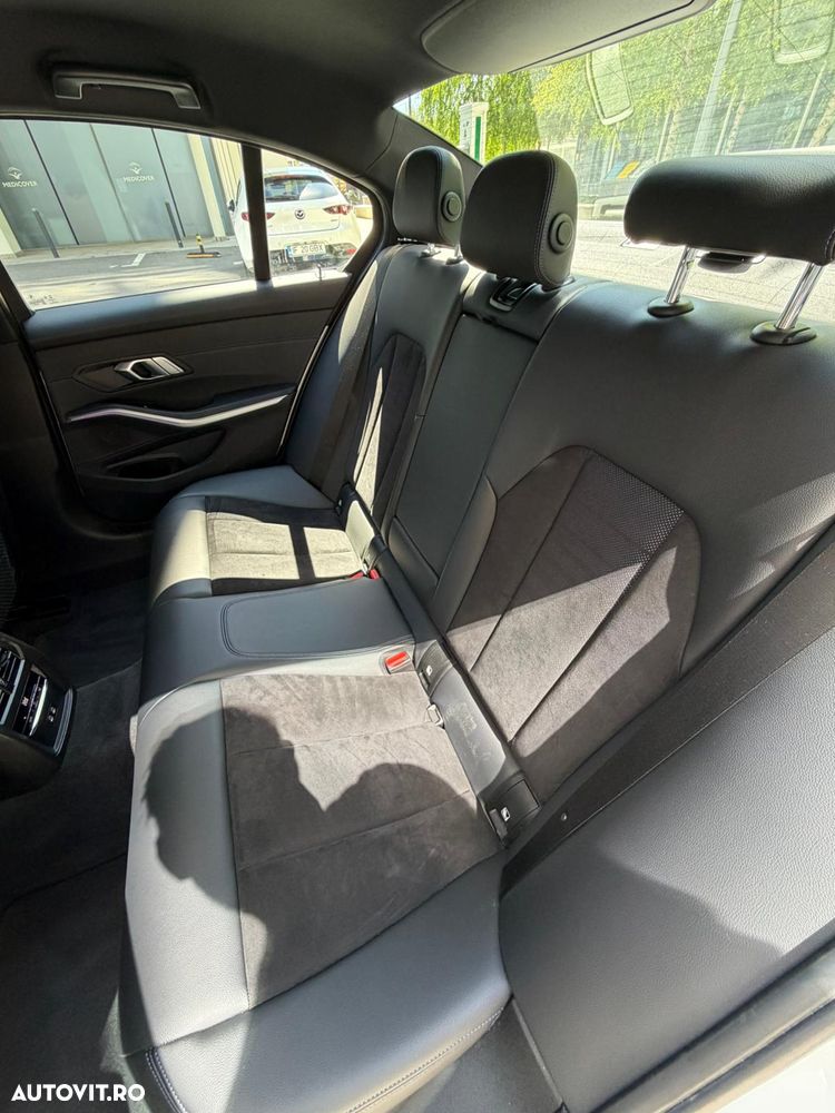 BMW Seria 3 330e AT PHEV - 12