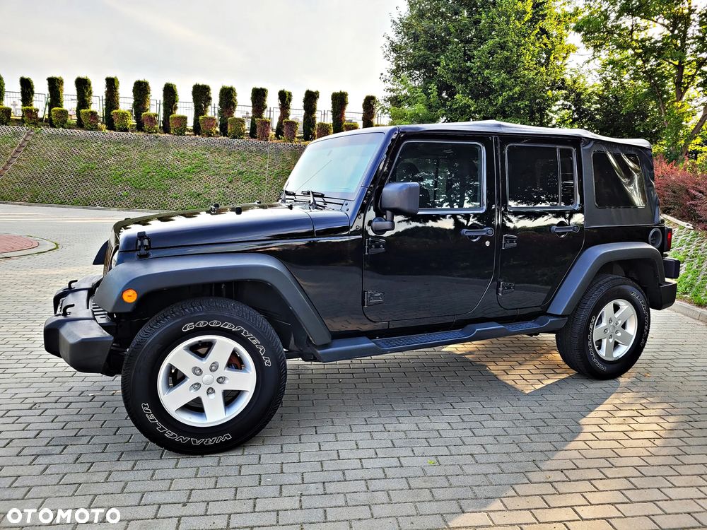 Jeep Wrangler Unlimited 3.6 Automatik Sahara - 10