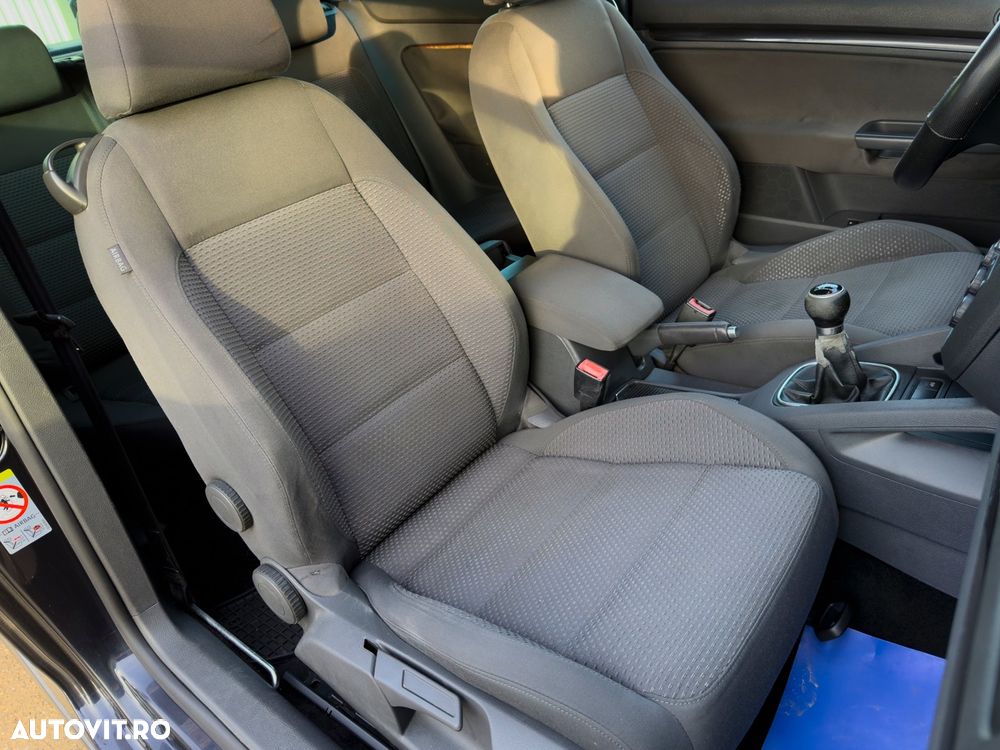 Volkswagen Golf 1.4 TSI GT - 17