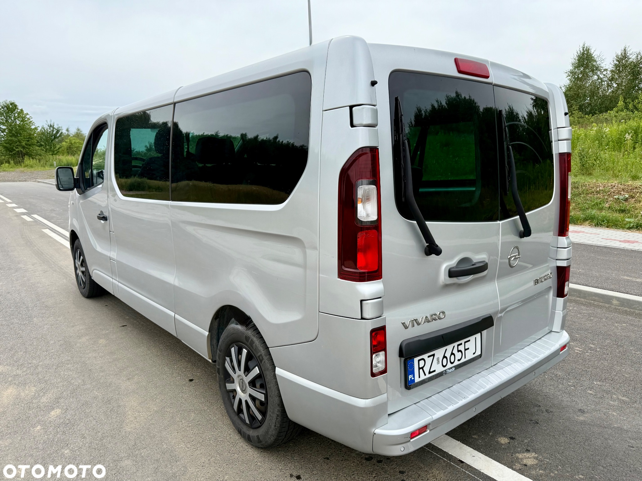 Opel Vivaro L2H1 2.9t Edition Elegance - 2
