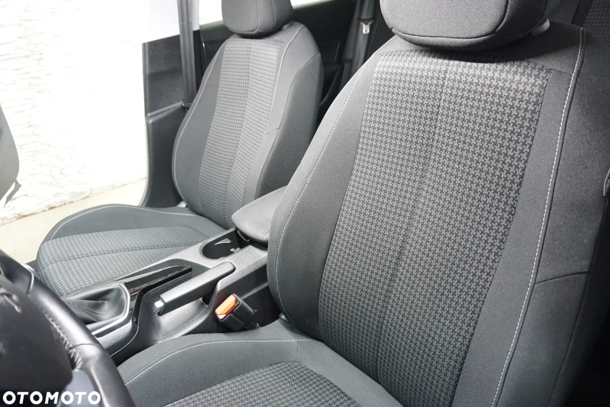 Peugeot 308 SW 1.5 BlueHDi Access S&S - 21