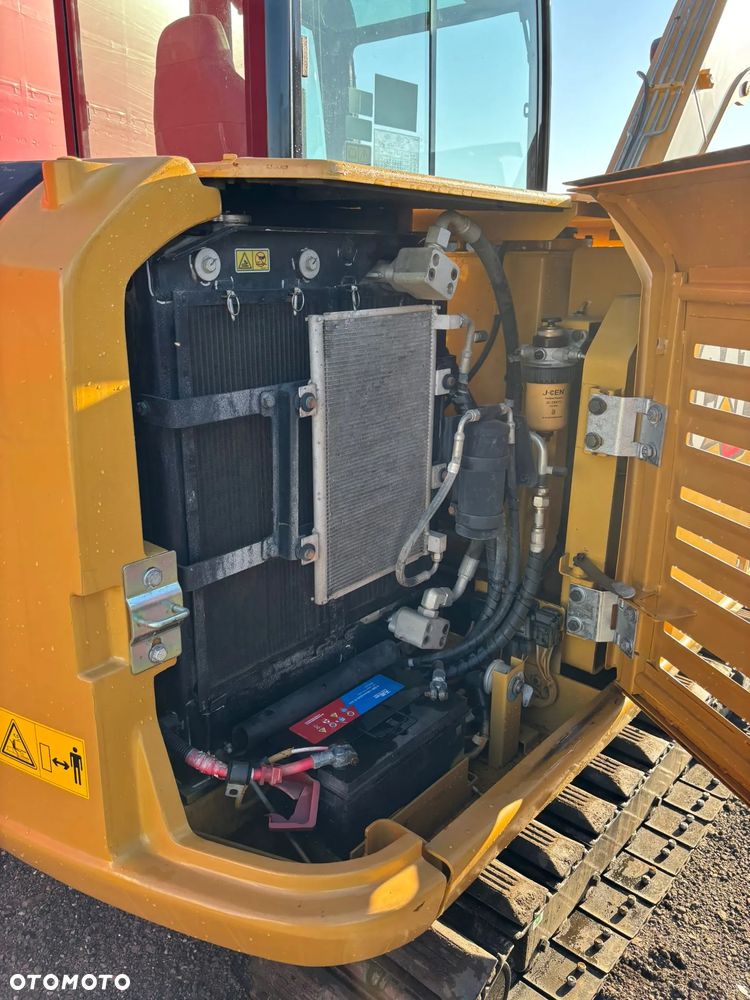 Caterpillar 305.5E - 16