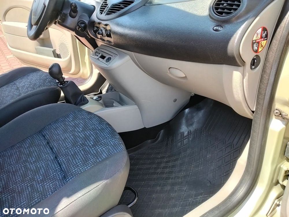 Renault Twingo 1.2i 16V Expression - 12