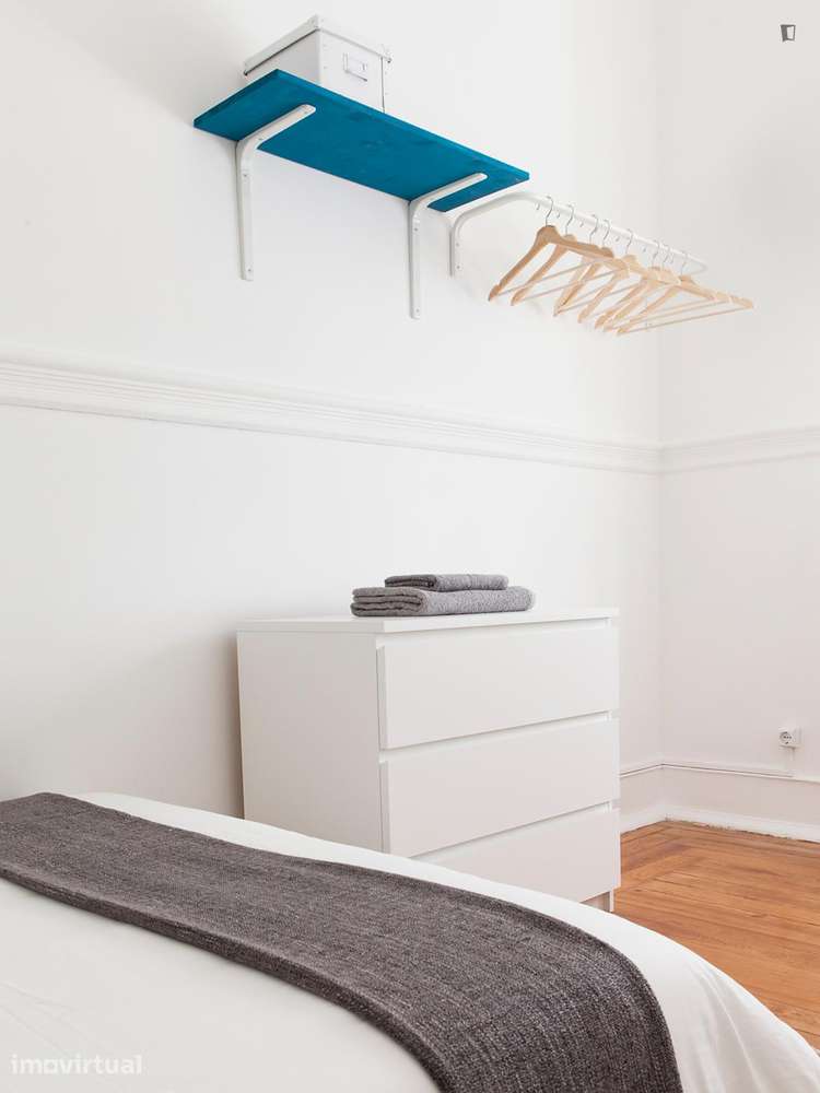 Quarto - localizado em São Sebastião Lisbon - Grande imagem: 2/15