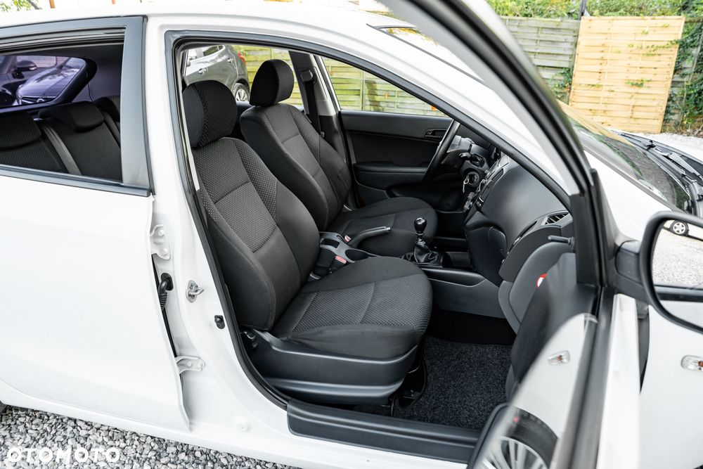 Hyundai i30 1.4 Classic - 27