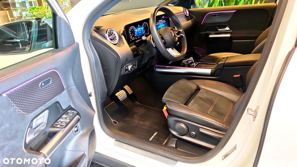 Mercedes-Benz GLA 200 AMG Line - 8