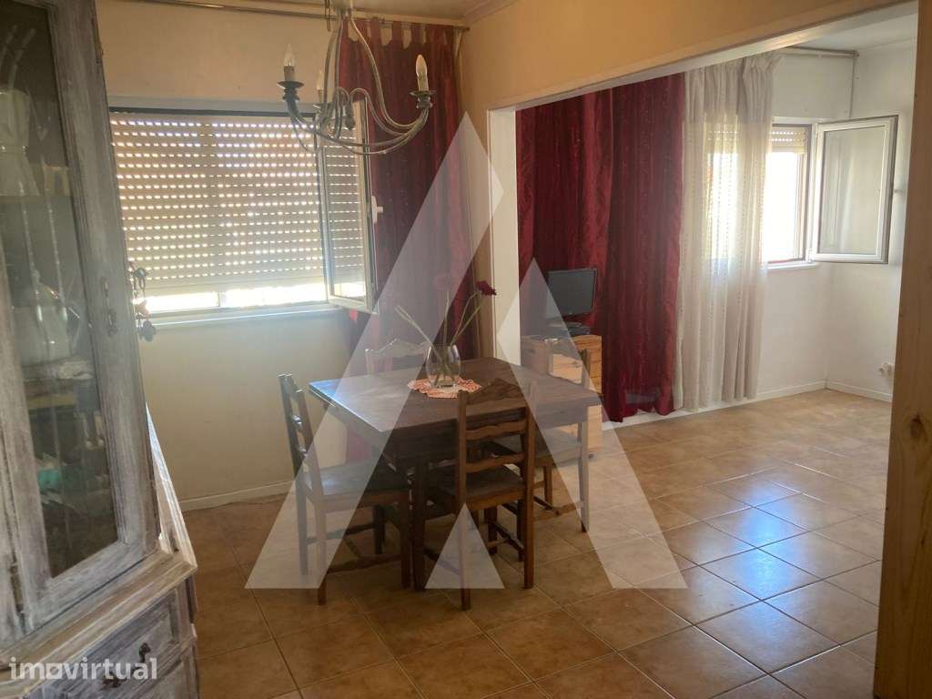 Apartamento T2, na Quinta do Olho de Agua - Grande imagem: 2/22