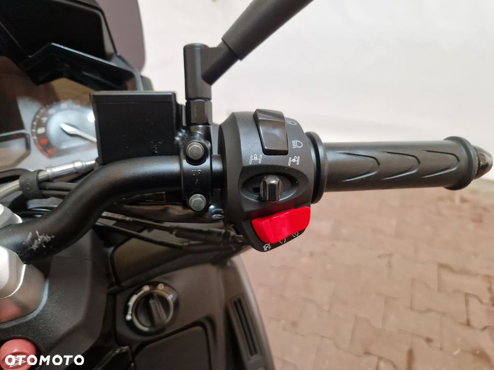 Peugeot Metropolis - 38