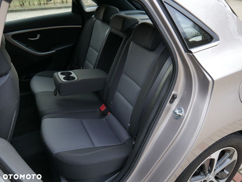 Hyundai i30 1.4 Premium - 28