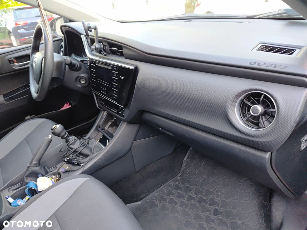 Toyota Auris 1.6 Active - 11