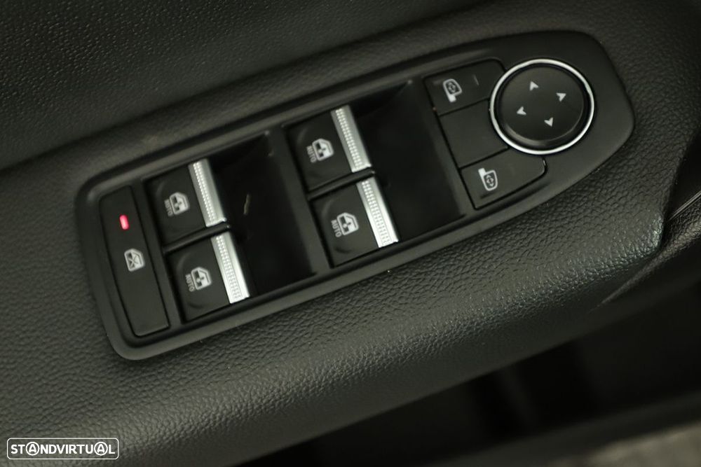 Renault Captur 1.0 TCe Techno Bi-Fuel - 22