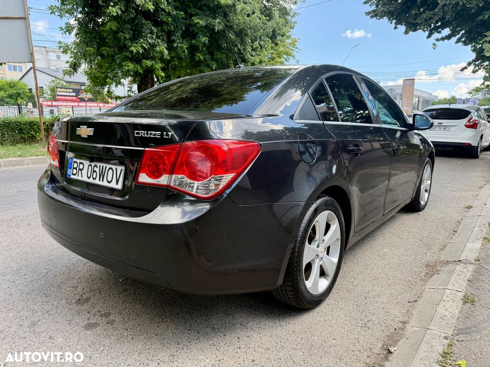Chevrolet Cruze 1.8 Ecotec LT - 6