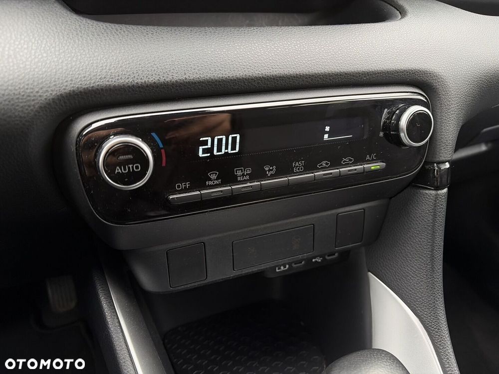 Toyota Yaris Hybrid 1.5 Comfort - 24