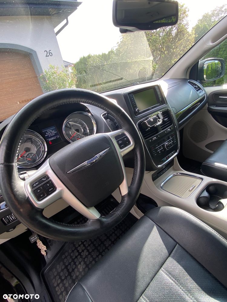 Chrysler Town & Country 3.6 Touring - 8