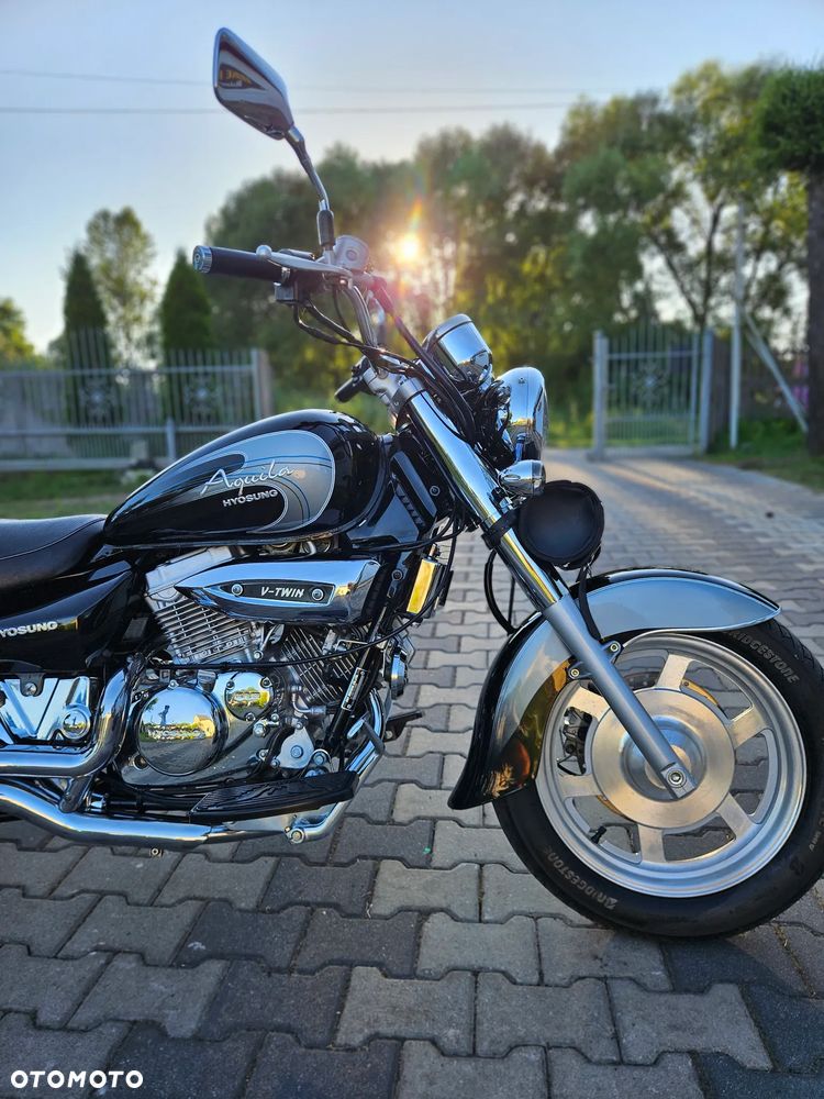Hyosung GV - 12