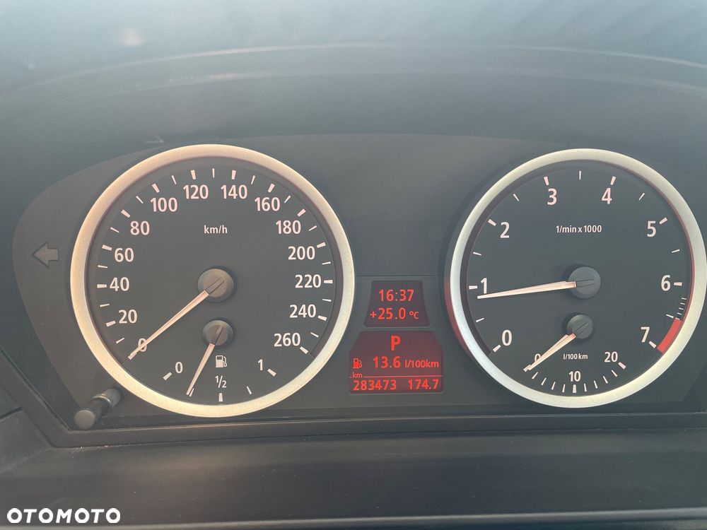 BMW Seria 5 523i - 14