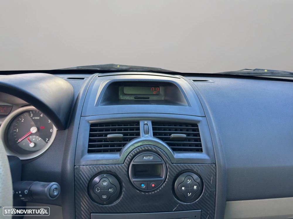 Renault Mégane CC 1.9 dCi Conf. Privilége - 16