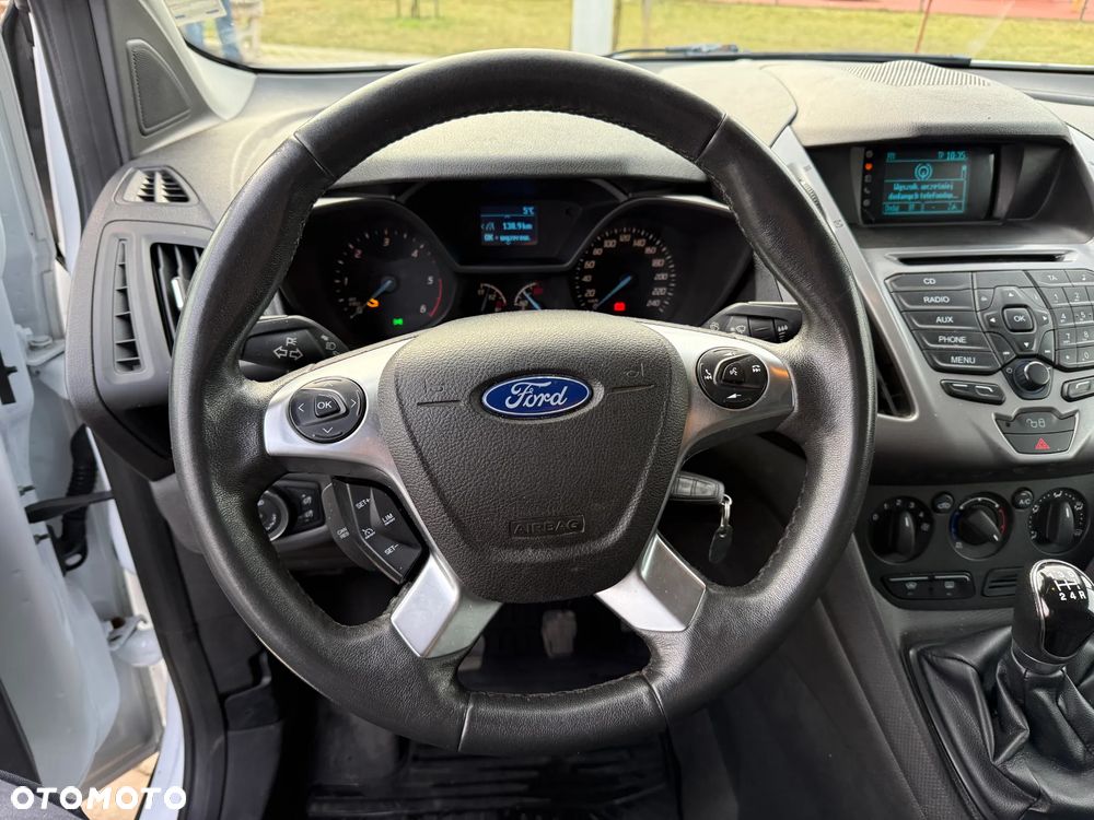 Ford Transit Connect - 11