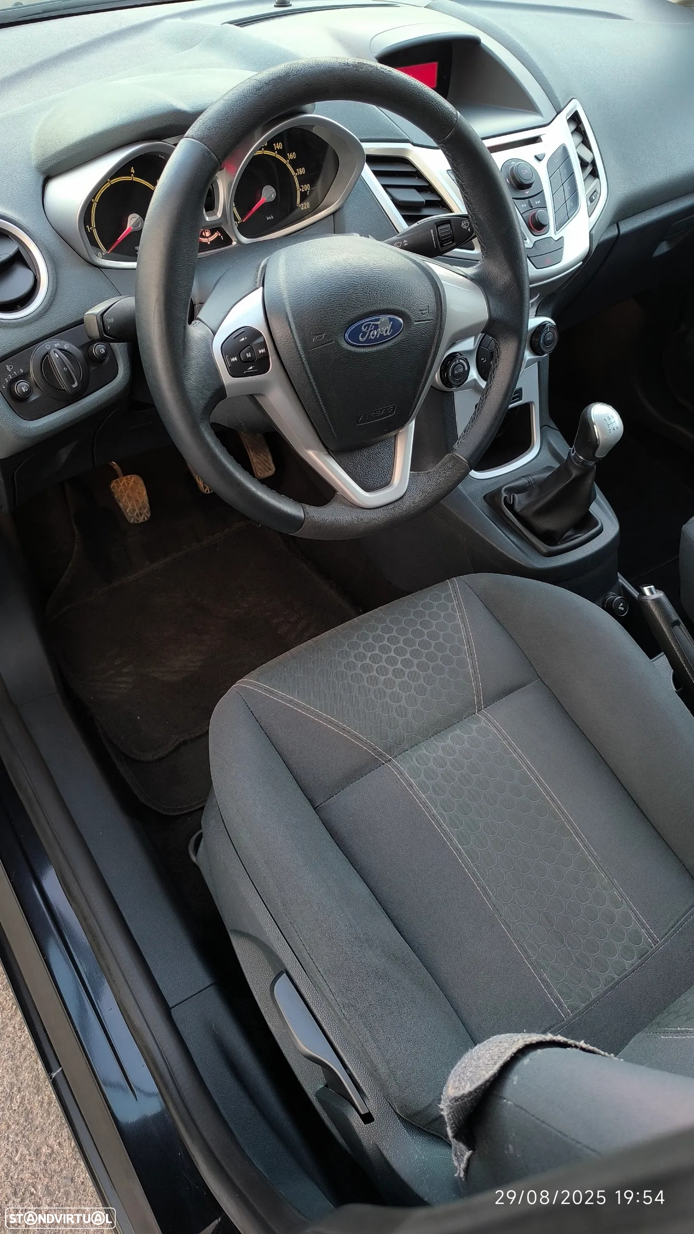 Ford Fiesta 1.25 Titanium - 30