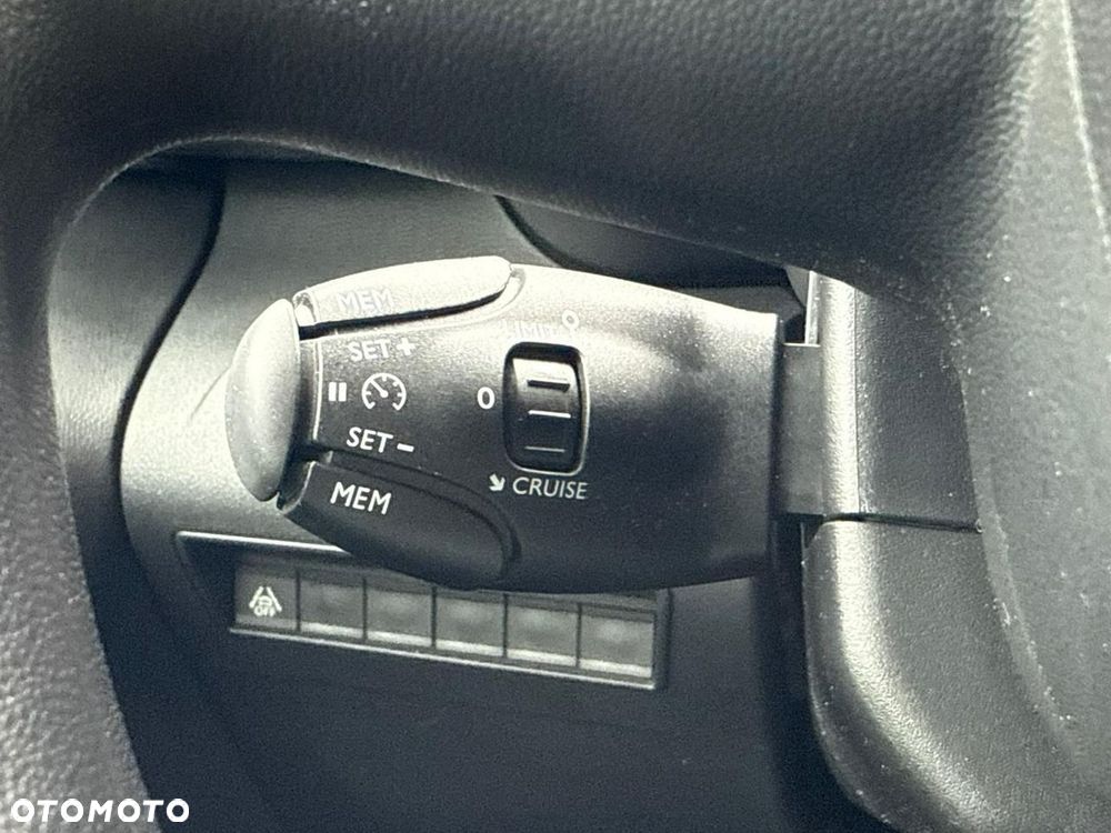 Citroën Berlingo XL BlueHDi 130 FEEL - 29