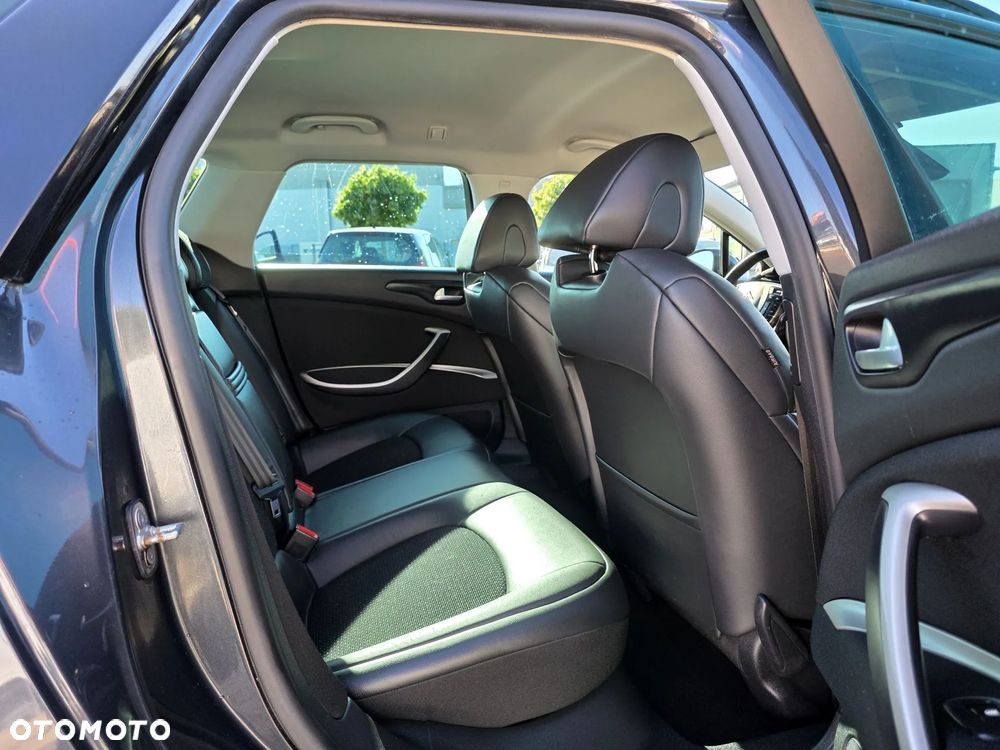 Citroën C5 2.0i 16V Dynamique Equilibre Navi - 7