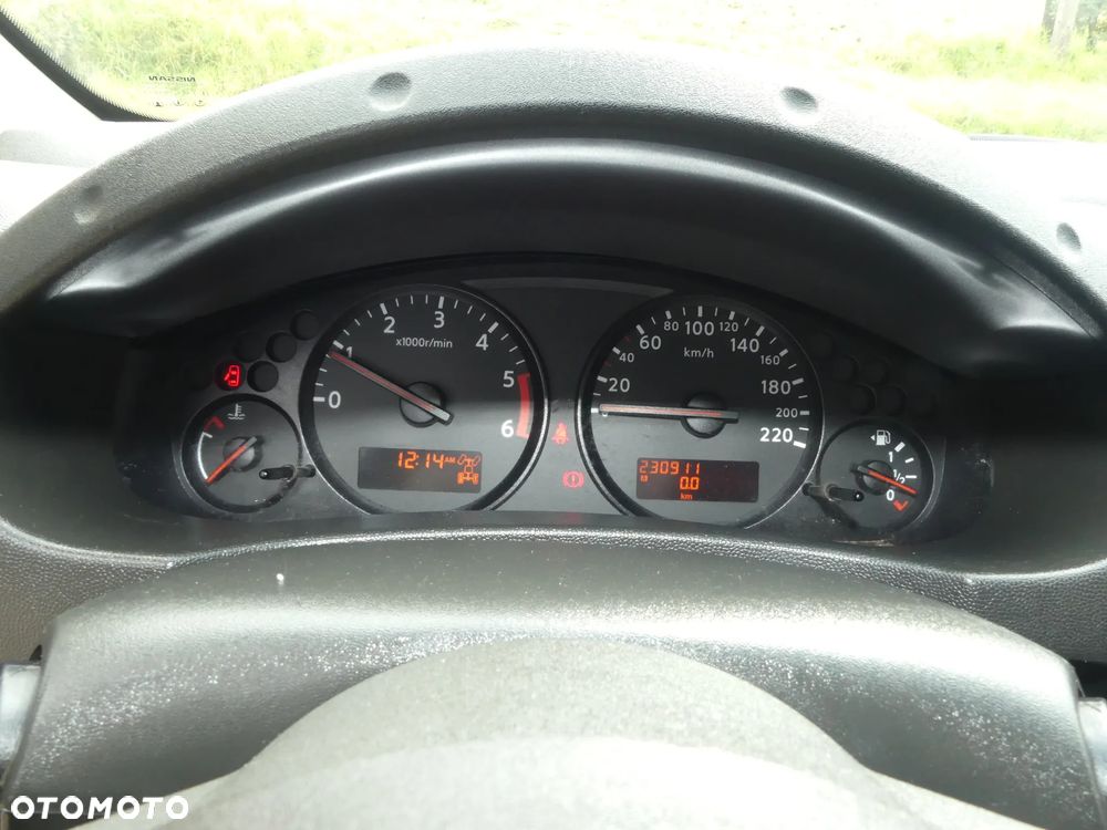 Nissan Navara 2.5 D XE 140 - 7