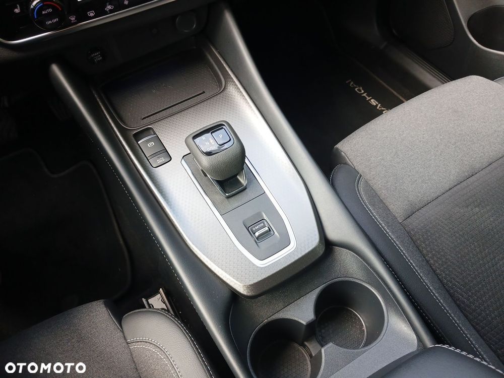 Nissan Qashqai 1.3 DIG-T MHEV N-Connecta Xtronic - 20