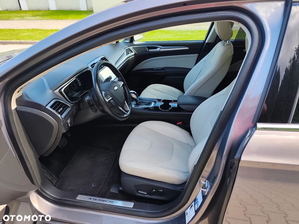 Ford Mondeo 2.0 TDCi STart-Stopp PowerShift-Aut Titanium - 12