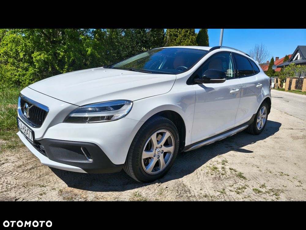 Volvo V40 Cross Country T3 Drive-E Momentum - 5
