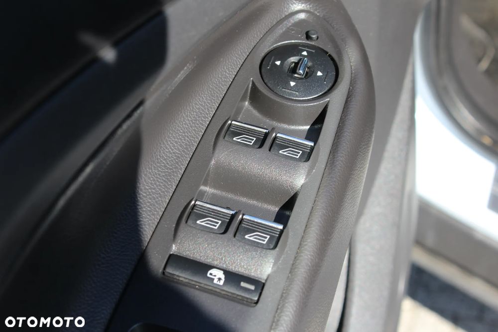 Ford Kuga 2.0 TDCi 2x4 Champions Edition - 13