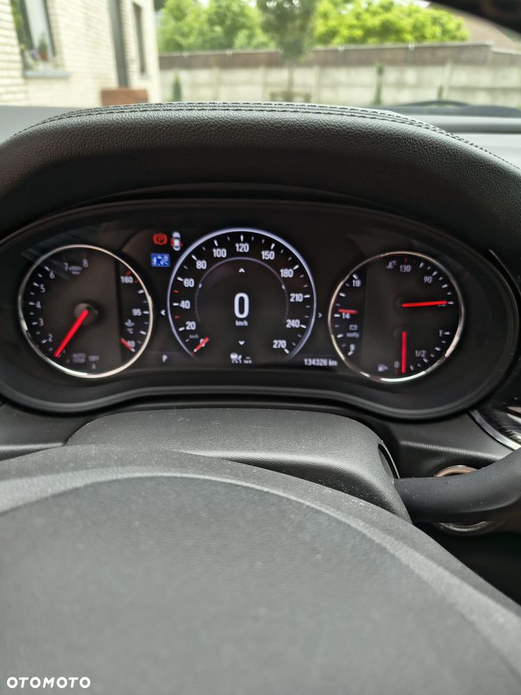 Opel Insignia 1.5 T Innovation S&S - 8