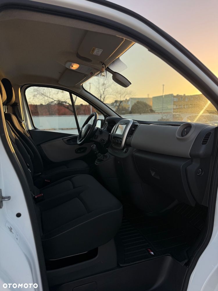 Renault Trafic - 8