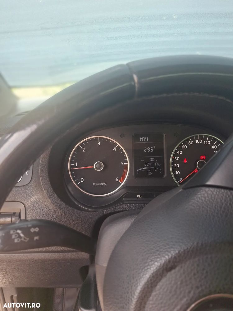 Volkswagen Polo 1.4 TDI Attractive - 2