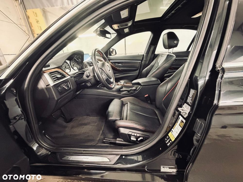 BMW Seria 3 330i xDrive Sport Line - 6