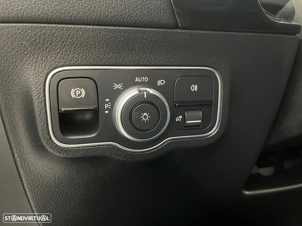 Mercedes-Benz EQA - 15