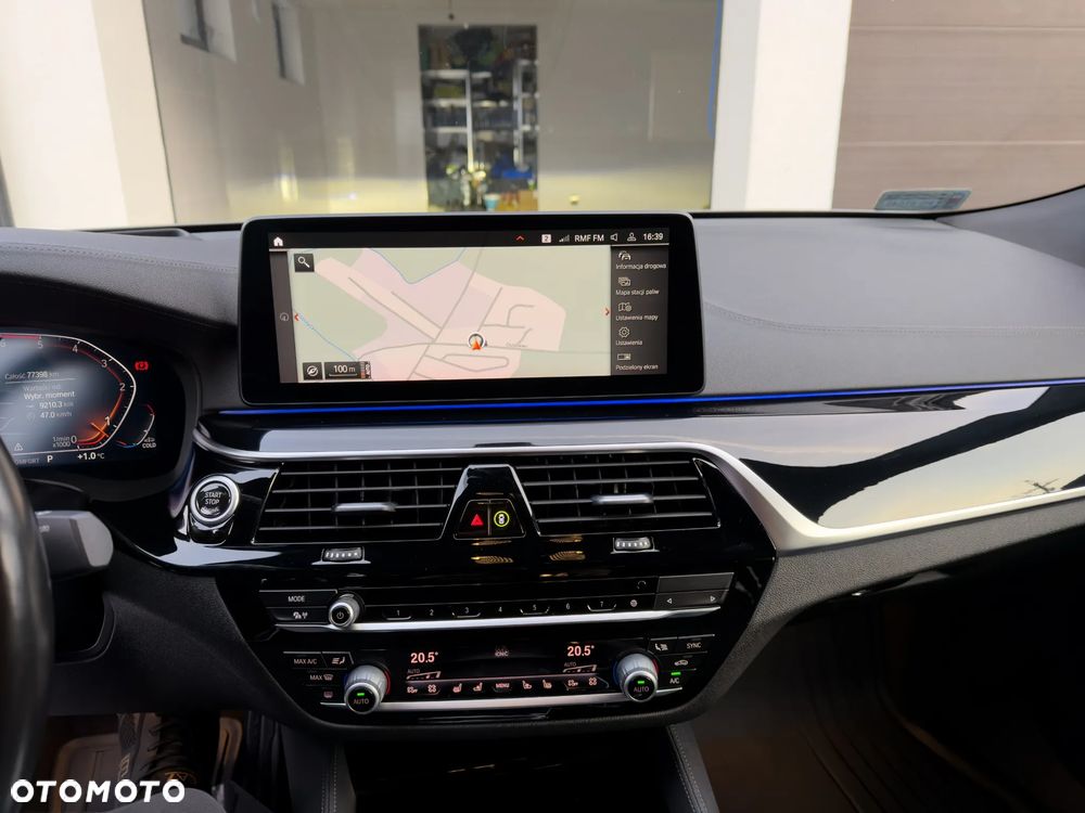 BMW 6GT - 35