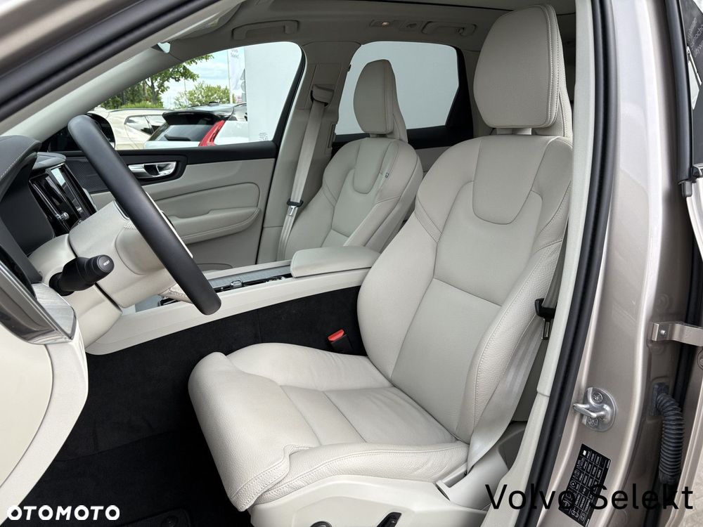 Volvo XC 60 - 8