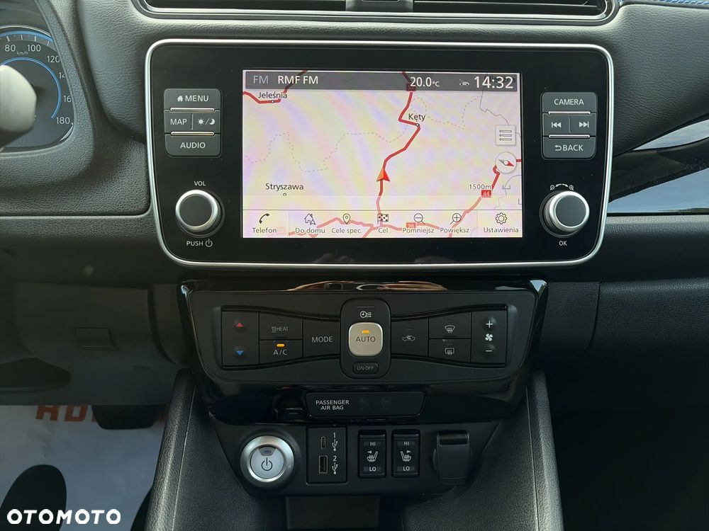 Nissan Leaf 40kWh N-Connecta - 21