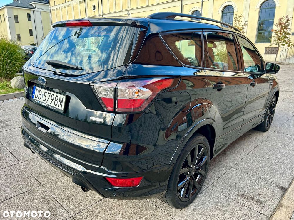 Ford Kuga 1.5 EcoBoost 2x4 ST-Line - 9