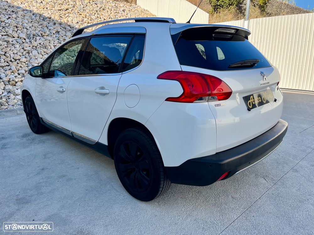 Peugeot 2008 1.2 PureTech Style - 34