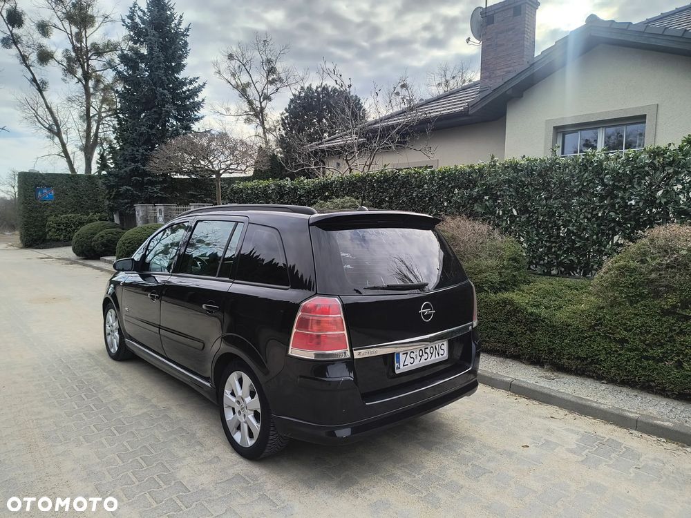 Opel Zafira - 19