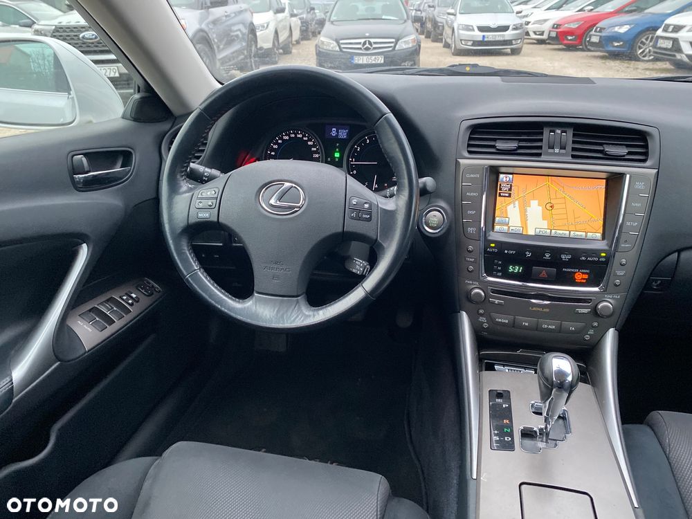Lexus IS 250 Prestige - 29
