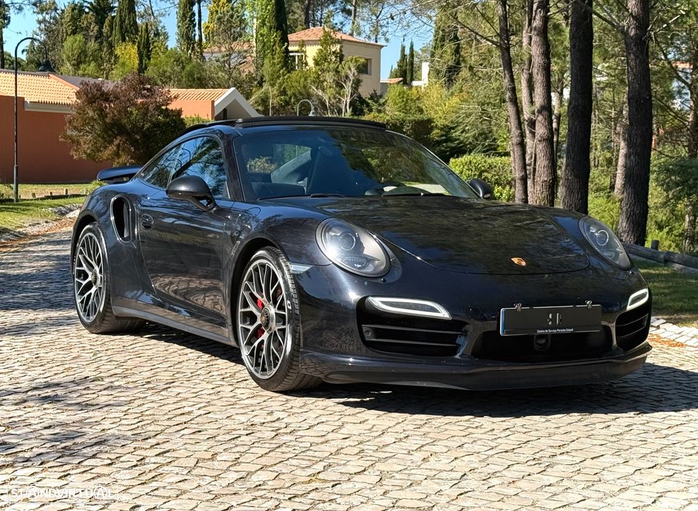 Porsche 911 (991) Turbo - 4