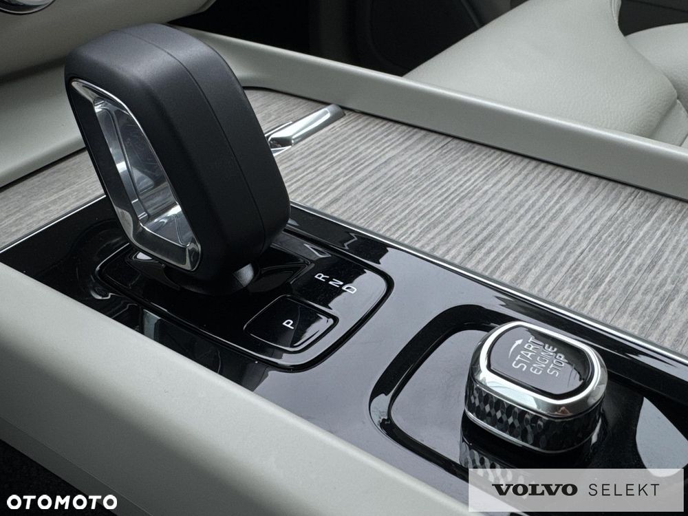 Volvo XC 60 - 25