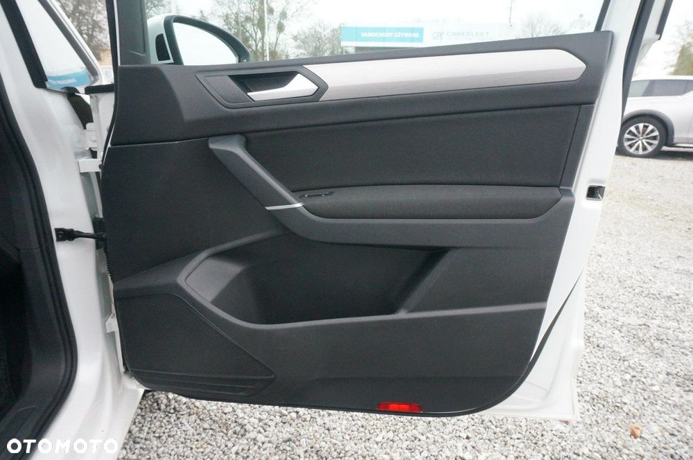 Volkswagen Touran 2.0 TDI BMT Comfortline DSG - 26