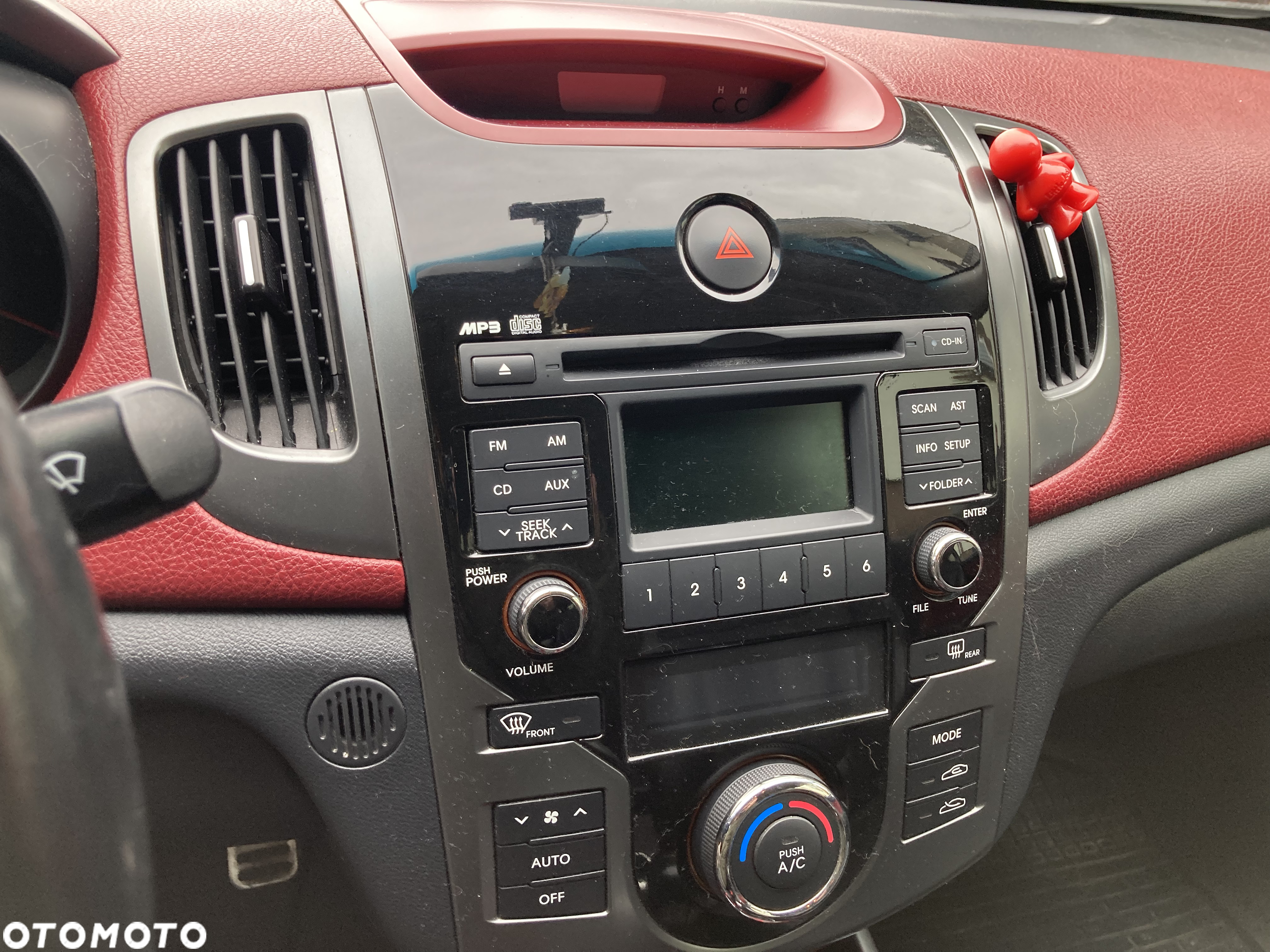 Kia Cerato - 9