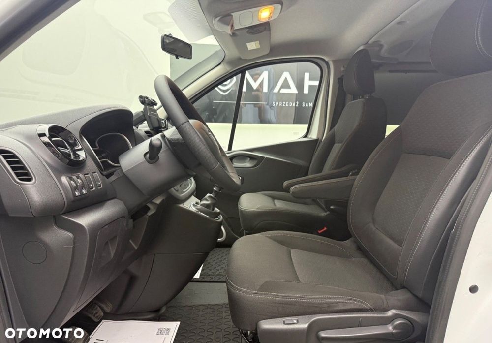 Opel Vivaro - 25